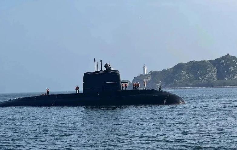 中国给巴铁，造的第4艘潜艇到位，印度洋格局即将大变天日前，中国船厂刚把第四艘