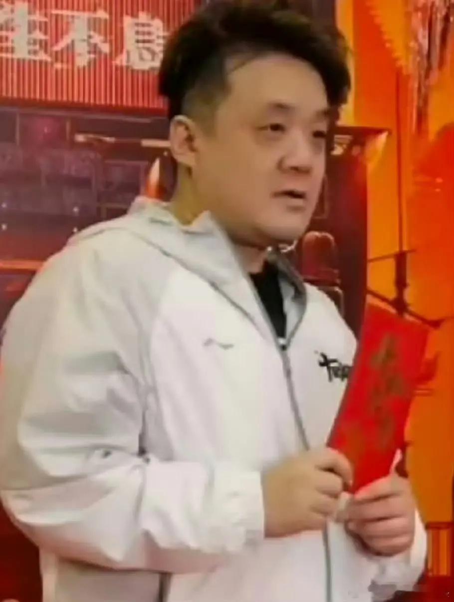 看十日编剧这俩大黑眼圈一看就肝了不少肖战这把稳了大爆剧预定🔥