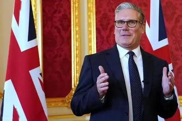 英国做出了正确选择。据俄罗斯卫星通讯社12月3日最新报道，英国首相斯塔默表明