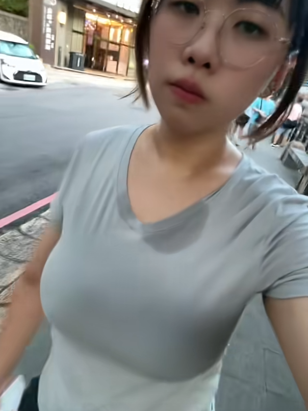 跑完步回家，夏天可太热了