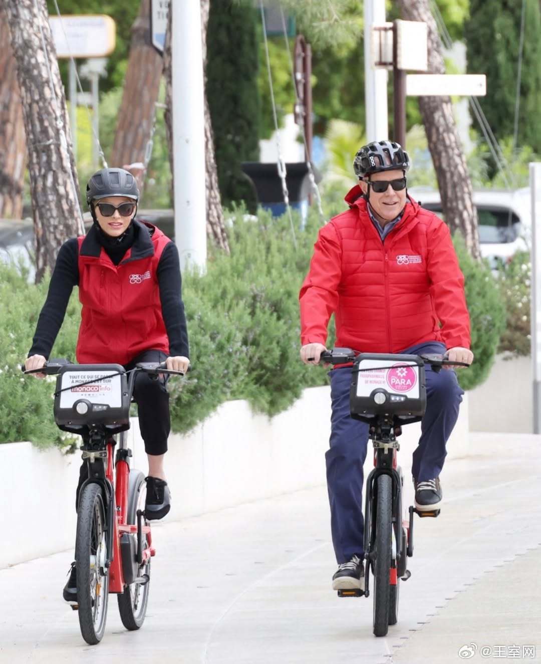 摩纳哥王室🇲🇨3月29日，阿尔贝亲王和夏琳王妃出席第二届道路安全日活动，该活
