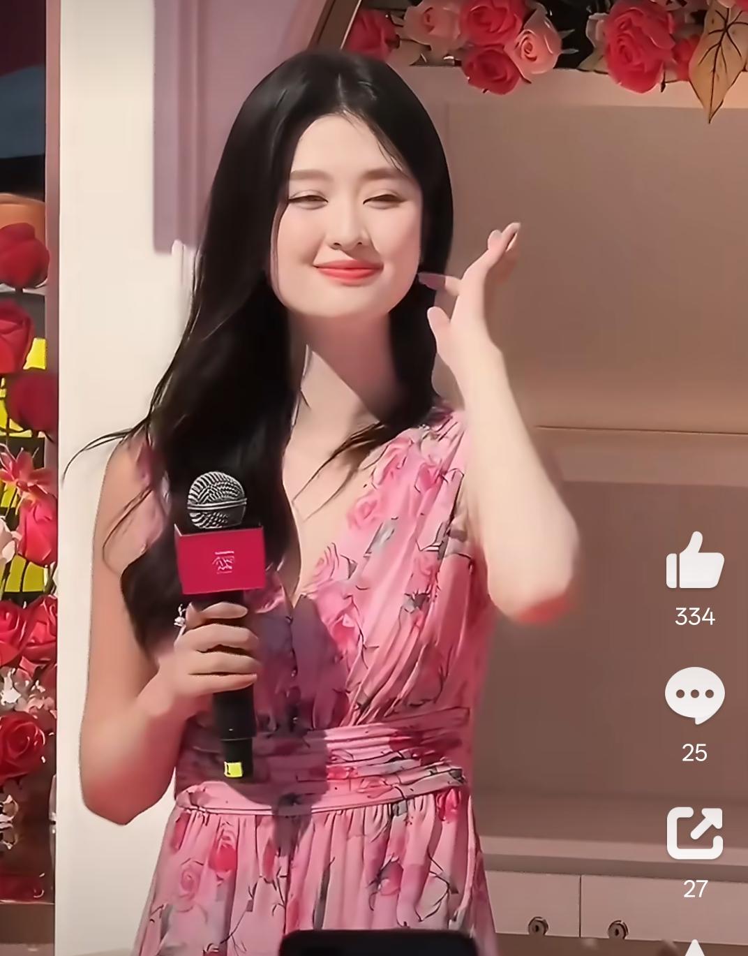 乔欣嫁给她老公以后确实是圆润了不少！看着和欢乐颂时期就跟变了一个人一样！气质比