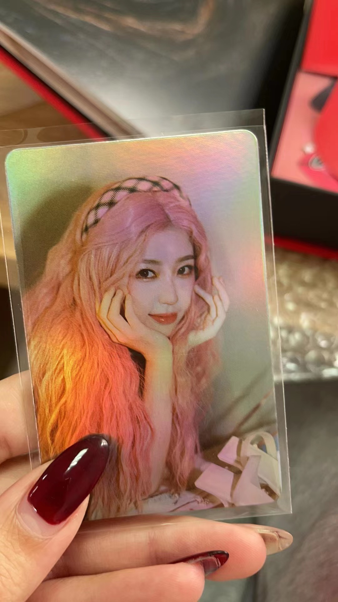 三年了虞书欣首张EP裸专在闲鱼价格都能比原价high一倍EP明信片小卡海报配