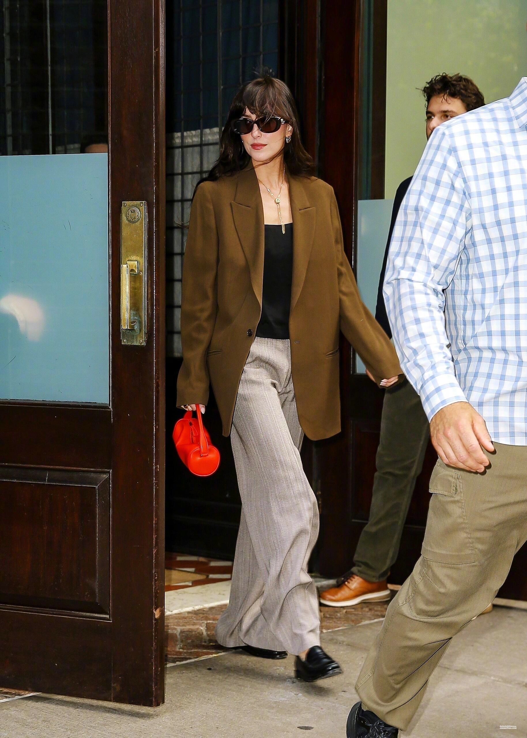 姐妹👭淘约饭！詹妮弗劳伦斯JenniferLawrence和达妹Dakota