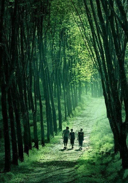 其实，每个人都具备所谓的“边界感”，活在自我封闭的世界里。反之，却不是所有人都具