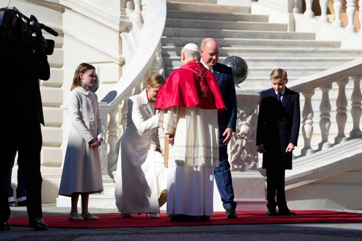 3月28日，教皇利奥（or称“良”）十四世访问摩纳哥很多人或许不知道摩纳哥是