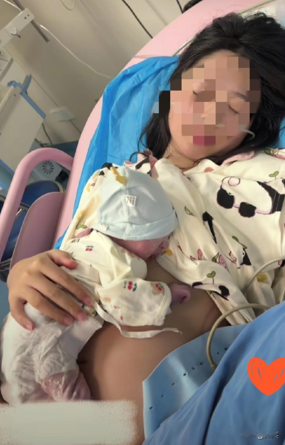 52岁生二胎，这妈真刚。她大儿子是消防员，24岁出任务牺牲了，家里垮了。老两口熬