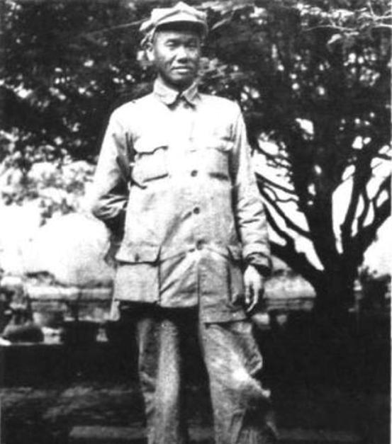 他20年未归已是纵队司令，行军途中见到亲人，母亲：这是我儿子！“1947年9月