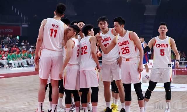 中国队从来没有这样暴打过菲律宾！9月14日，亚运男篮比赛，中国以105-61狂