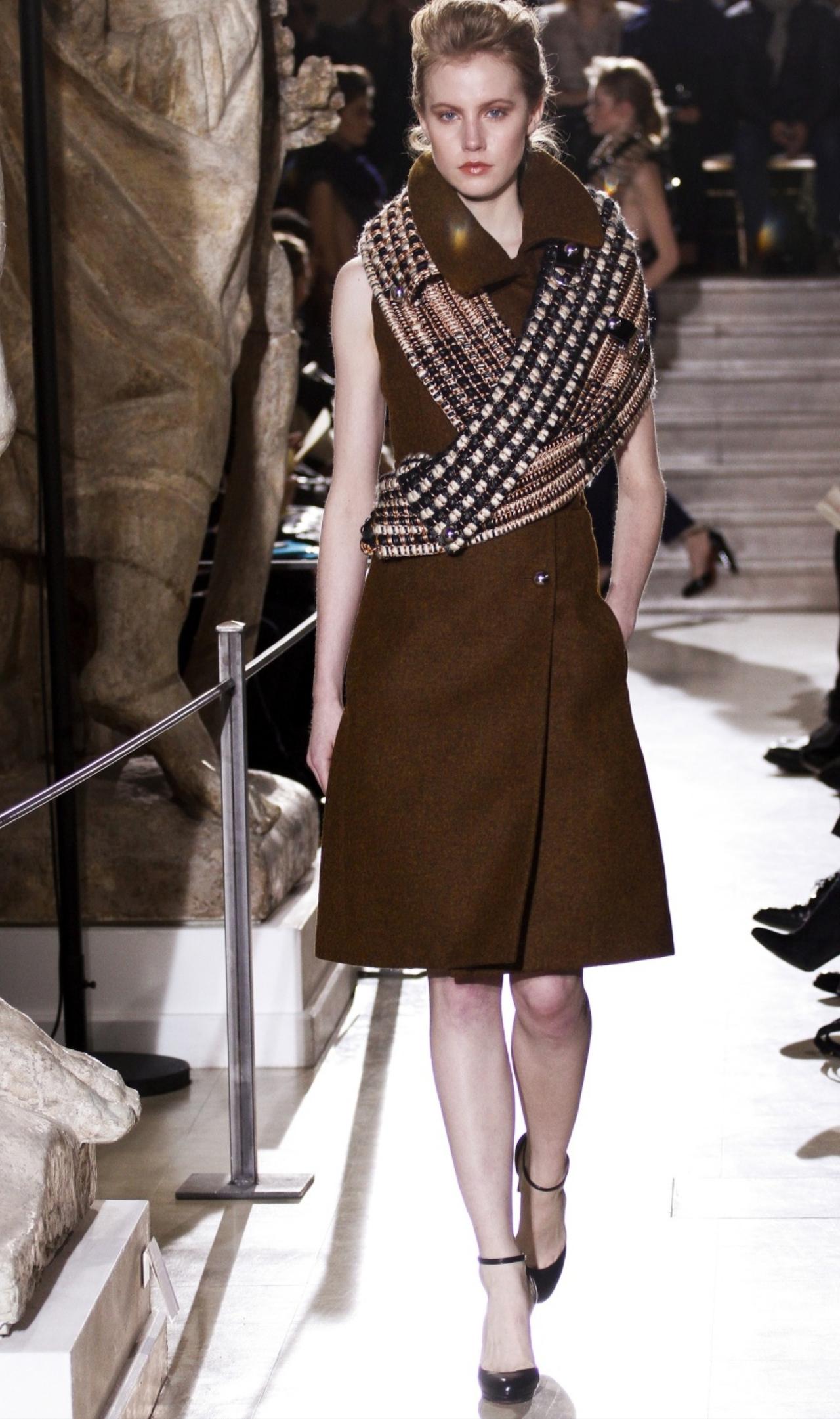 BouchraJarrar2013春夏高定系列，细节控看了会哭。那些看似简单