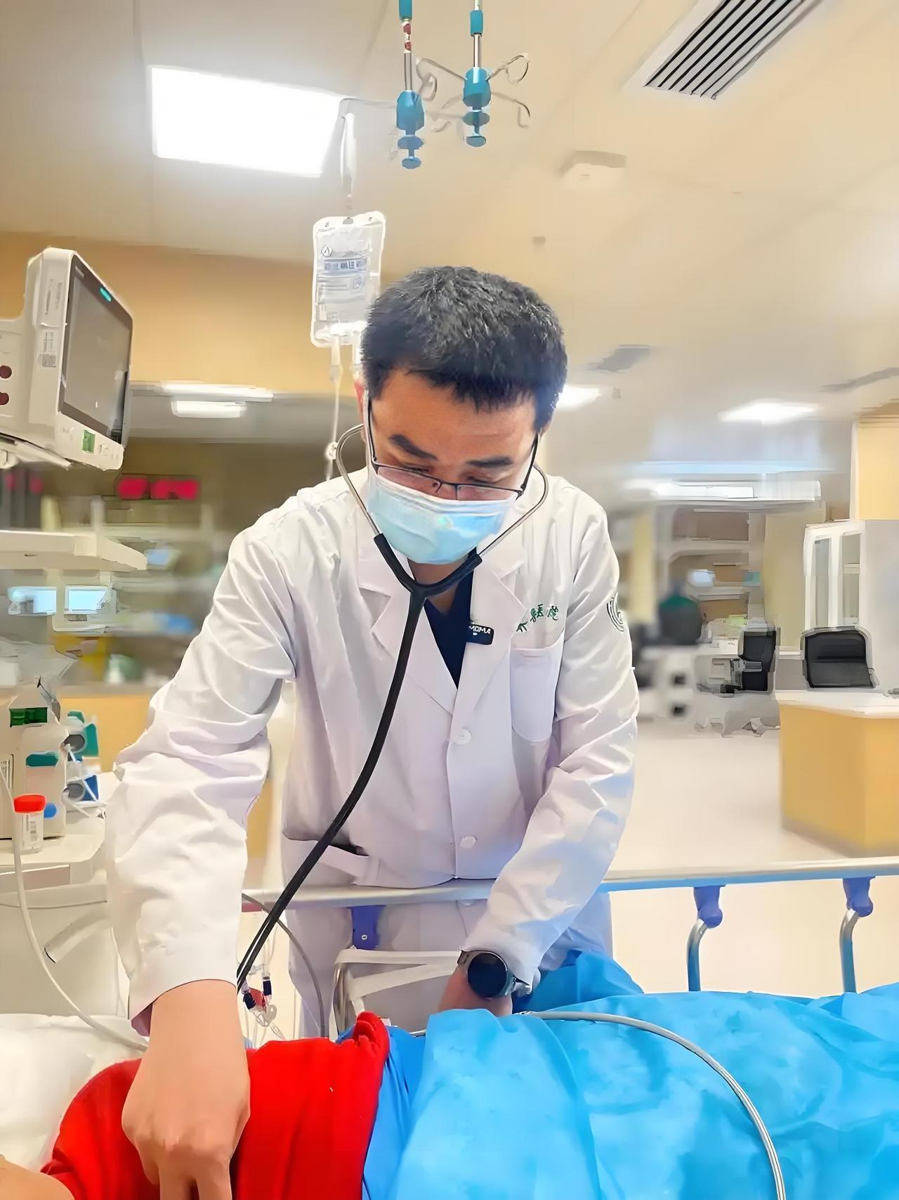 啥时候医生能只专心治病不考虑创收啊？以前，1949-1978年，医生拿国家工