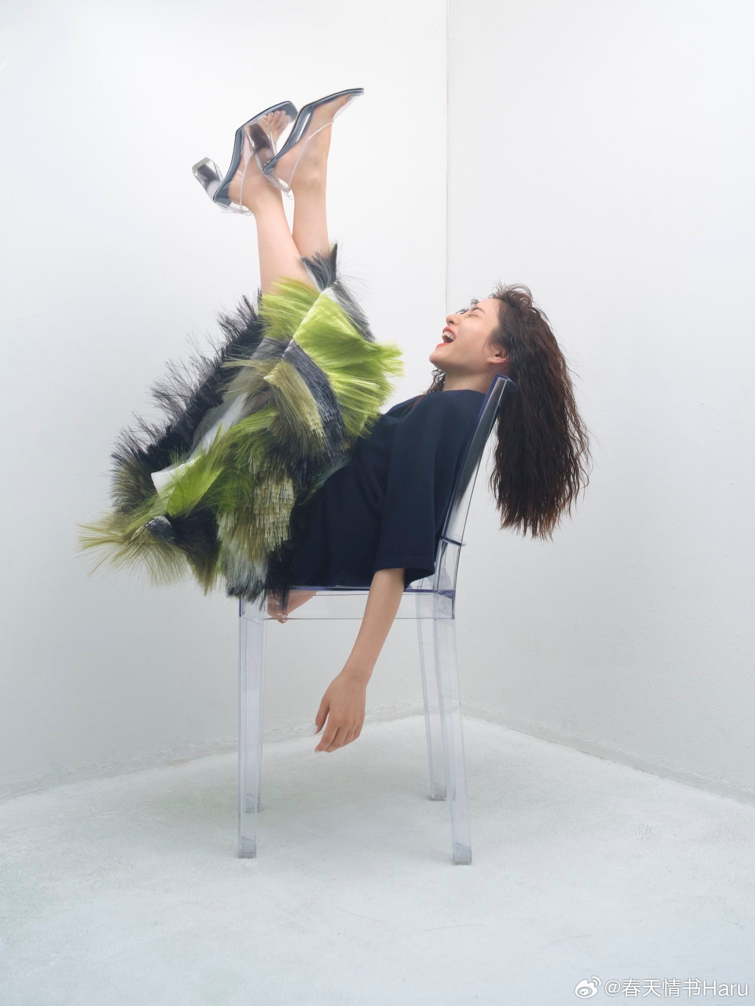 石原里美为FashionPost拍摄的一组照片