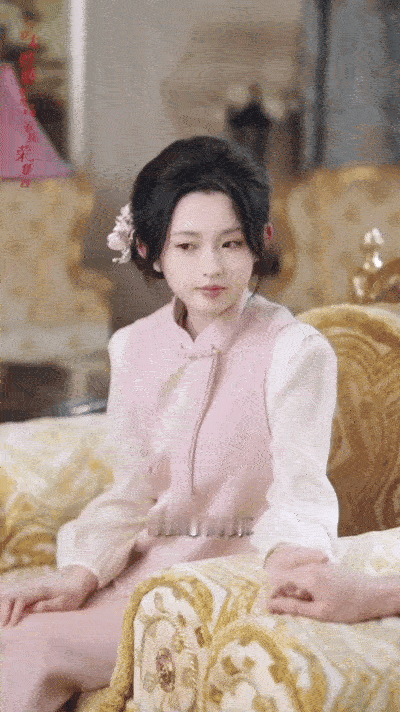 谁不想80岁了还能当小孩 说英宝是人间顶配真的没错！八十岁满头银发，回头还能喊一