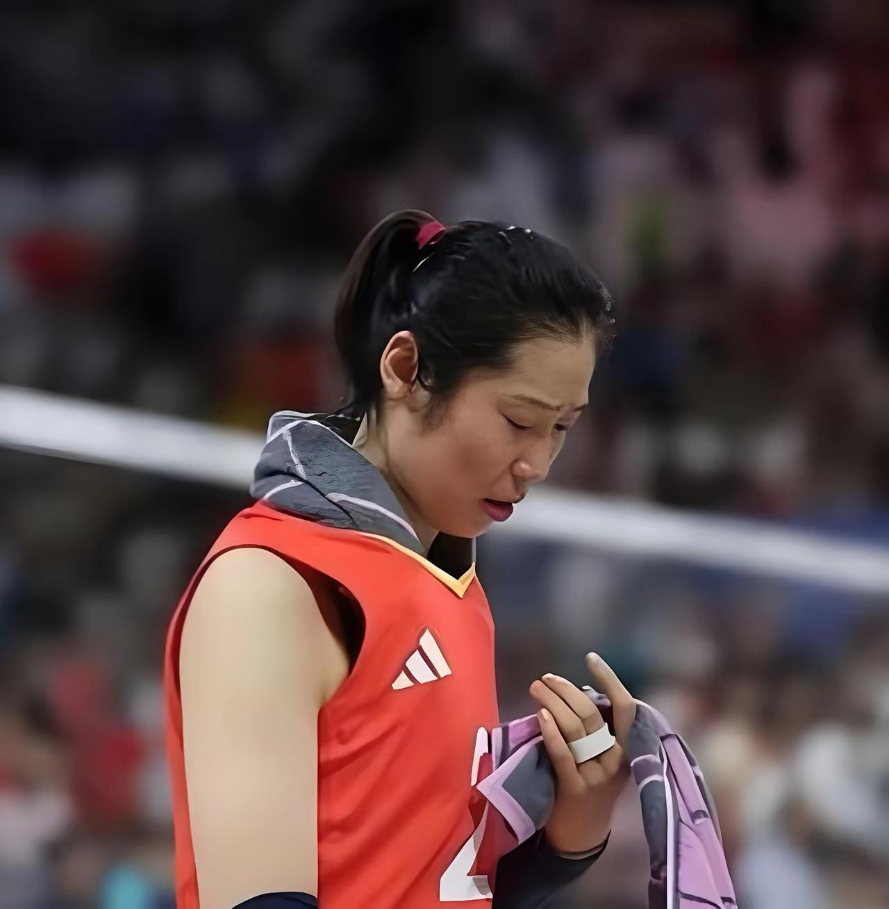 为什么张常宁在中国女排队伍中有如此大的影响力，原来两段个人独白，折射出不一样的排