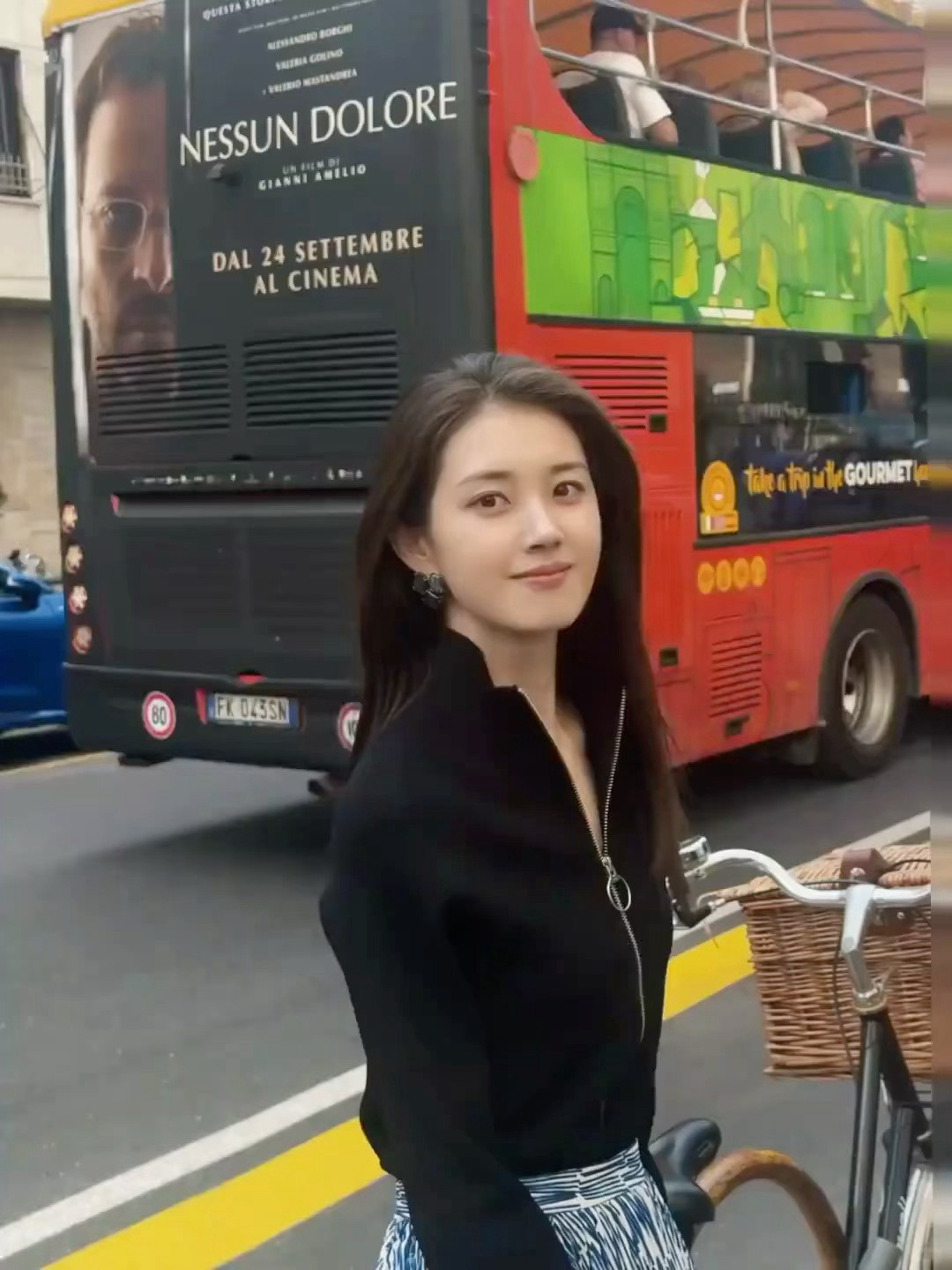 郭宇欣身上有一种明媚的生命力每次看她的live心情都会变好​