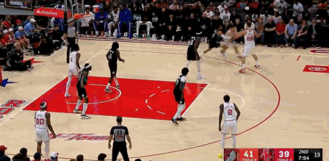 谢泼德的进步太大了特别是他的传球助攻真是有了长足的进步，现在谢泼德投篮准了，防