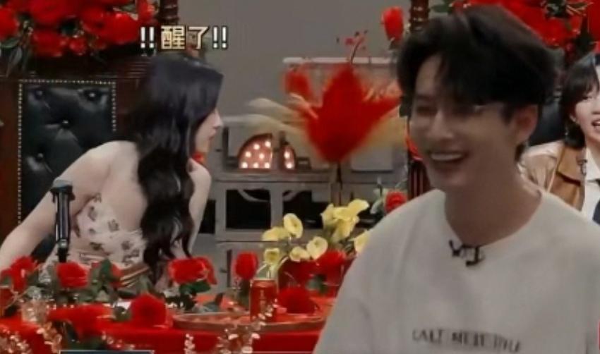 披荆斩棘李晟漏认苏醒的rapper身份，全体哥哥沸腾起来，管乐问李斯丹妮：苏醒哥