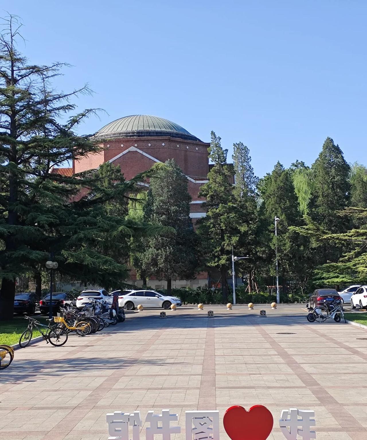 俄乌战争带来的恶果就是俄罗斯失去了其势力范围。俄罗斯继承了苏联的遗产，其加盟共