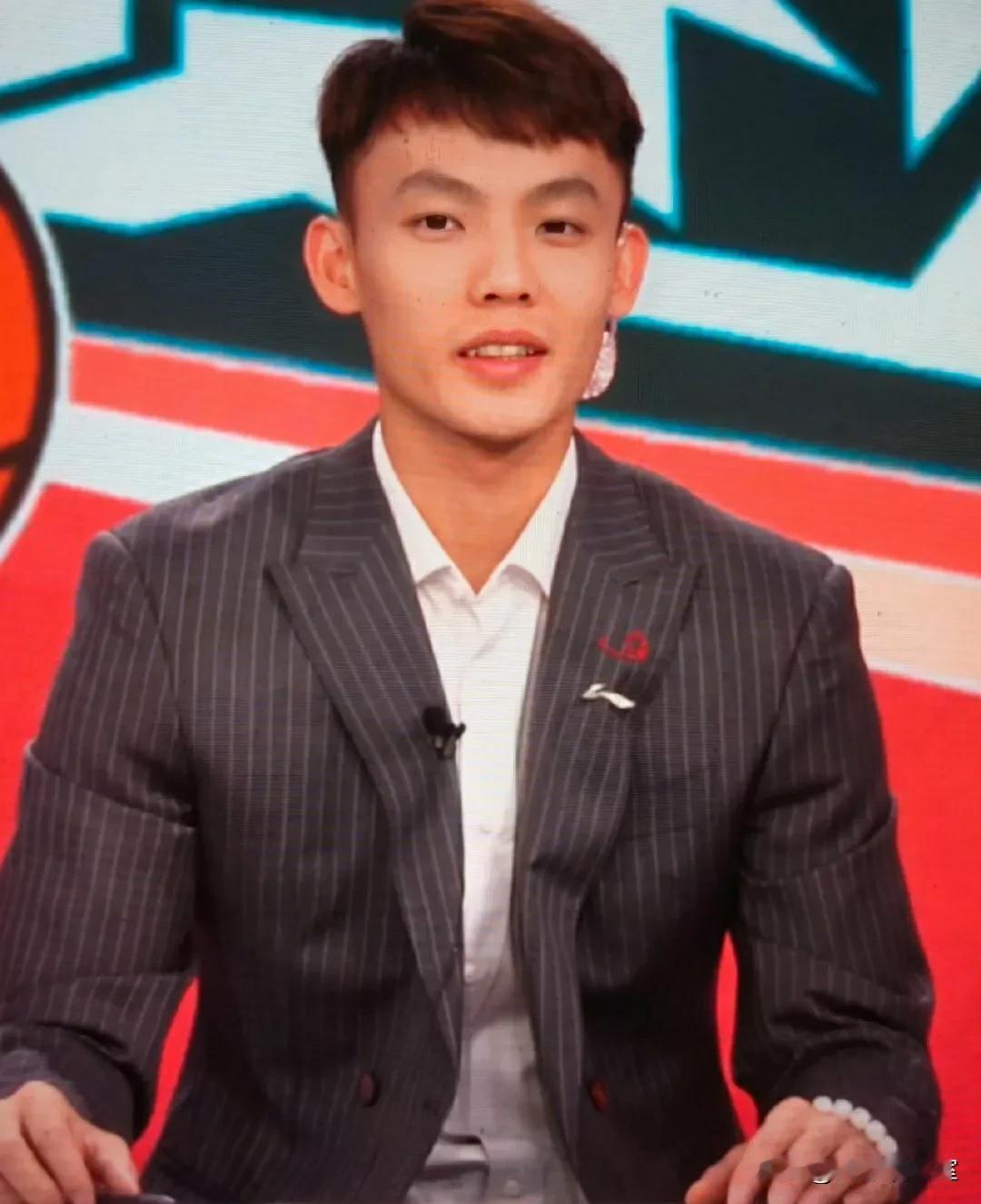 广东队麻烦了！徐杰的事可大可小，在这个男篮国家队亚洲杯的关节眼被爆出丑闻事，小可