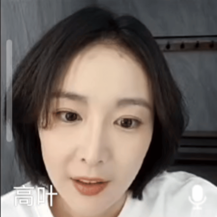 高叶白色萨摩耶本耶天呐真的好萌一只耶耶🐶第一个想出高叶萨摩耶塑的简直是天才！