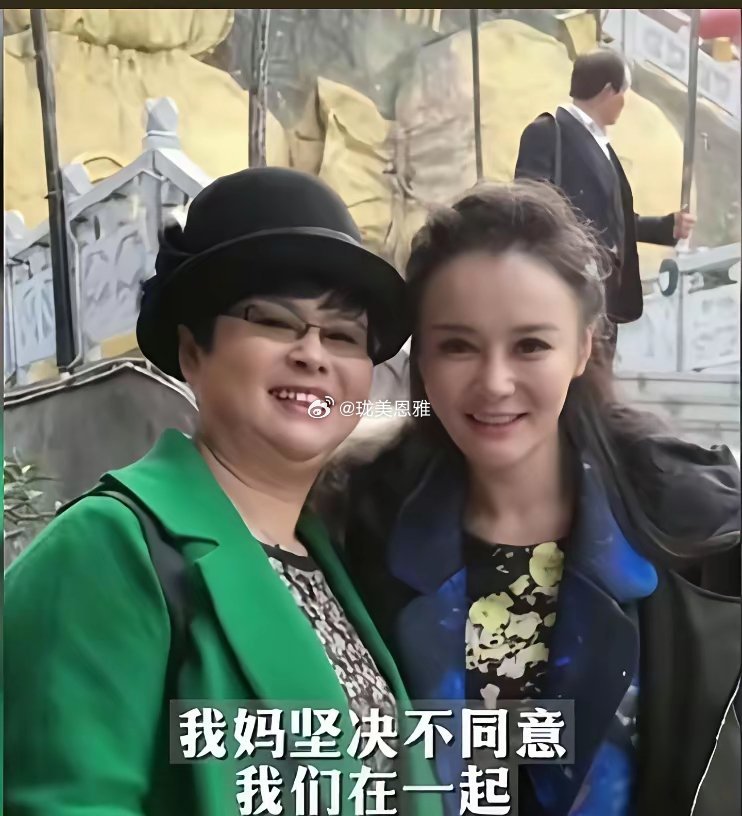冉莹颖妈妈反对他们在一起邹市明为了追求冉莹颖疯狂讨好冉莹颖妈妈，用了一年的时间才