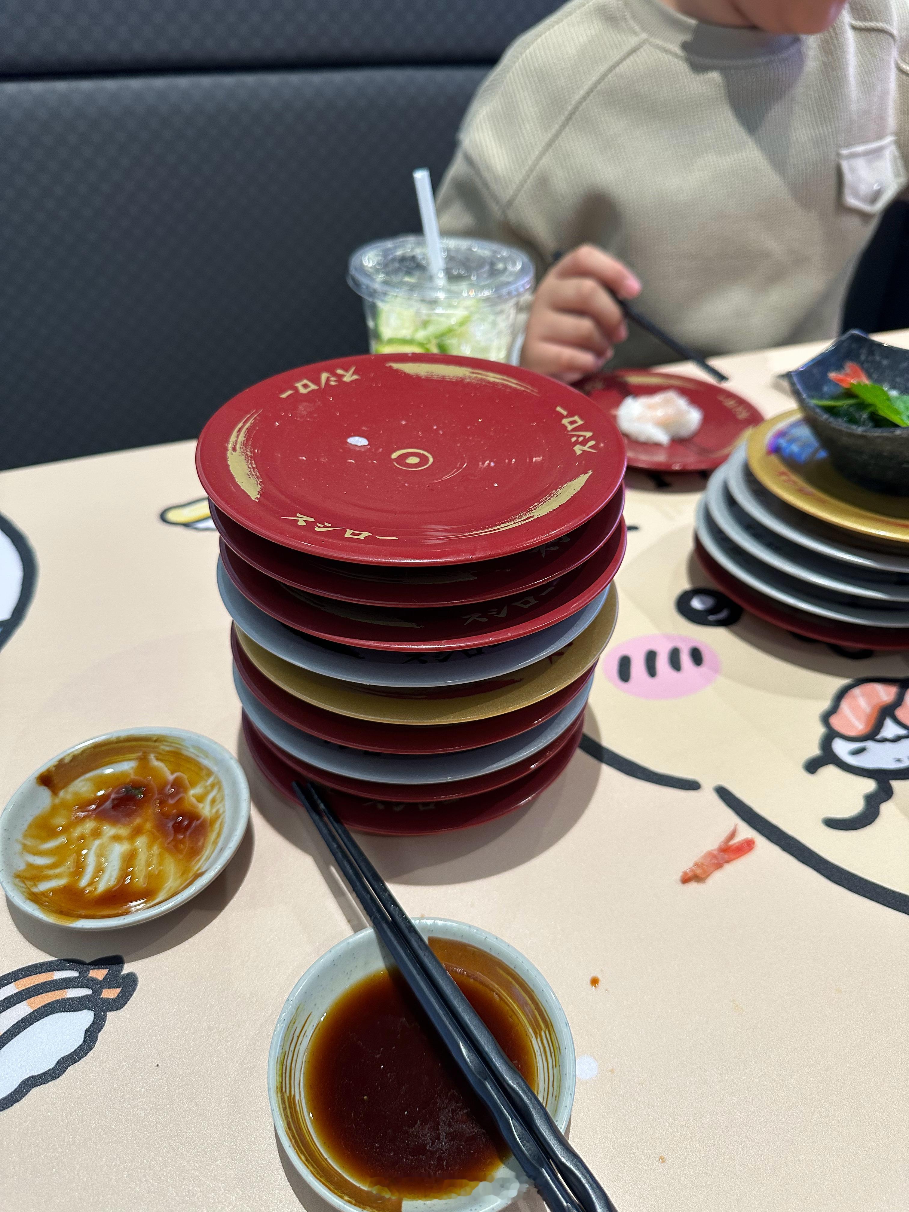 我一胖子吃了10份，我媳妇儿和儿子都比我吃得多？我这身肉白长了？