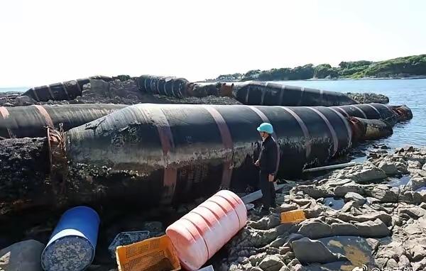 日本人的胆子就这么小？这日媒体也是曝光，在日本嗯海岸上飘了一根长达150米直径