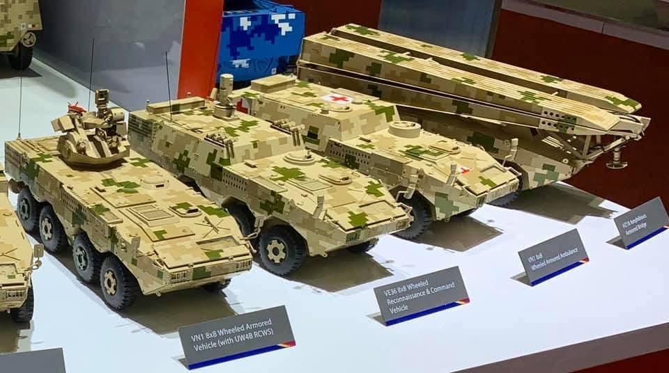 泰国陆军签署了续购VN18X8轮式装甲车合同由泰国陆军军需装备署署长担任团长