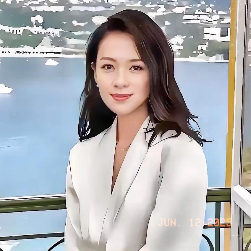 汪峰现在应该明白了。他怎么也不会想到，自己四个月前还在和章子怡商量孩子暑假安