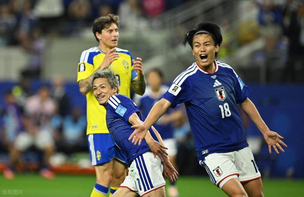世界杯3胜15负狂丢57球，5个倒数第一！日本成了亚洲足球唯一的遮羞布。2