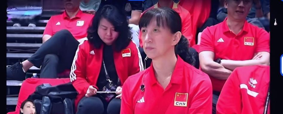 昨天晚上在场下看中法女排比赛的赖主任应该很是煎熬吧？奥运会和世锦赛是排球的两大