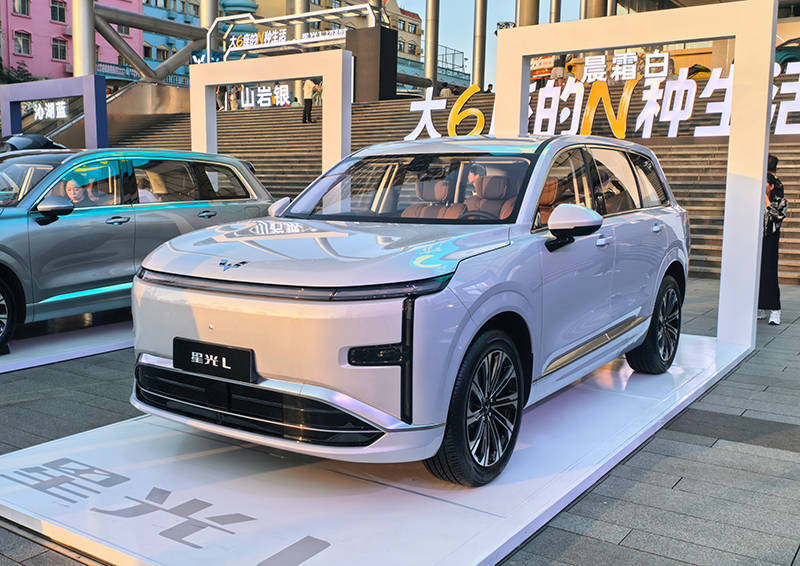 五菱星光L上市：11万级6座中大型插混SUV，精准卡位家庭刚需市场五菱汽车再次以