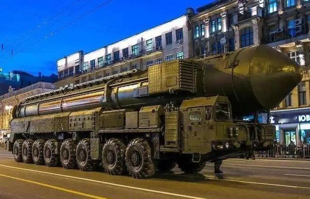 为什么俄罗斯不敢用核武器？不夸张的说，俄罗斯宁愿投降，也不敢先用上核武器。俄罗斯