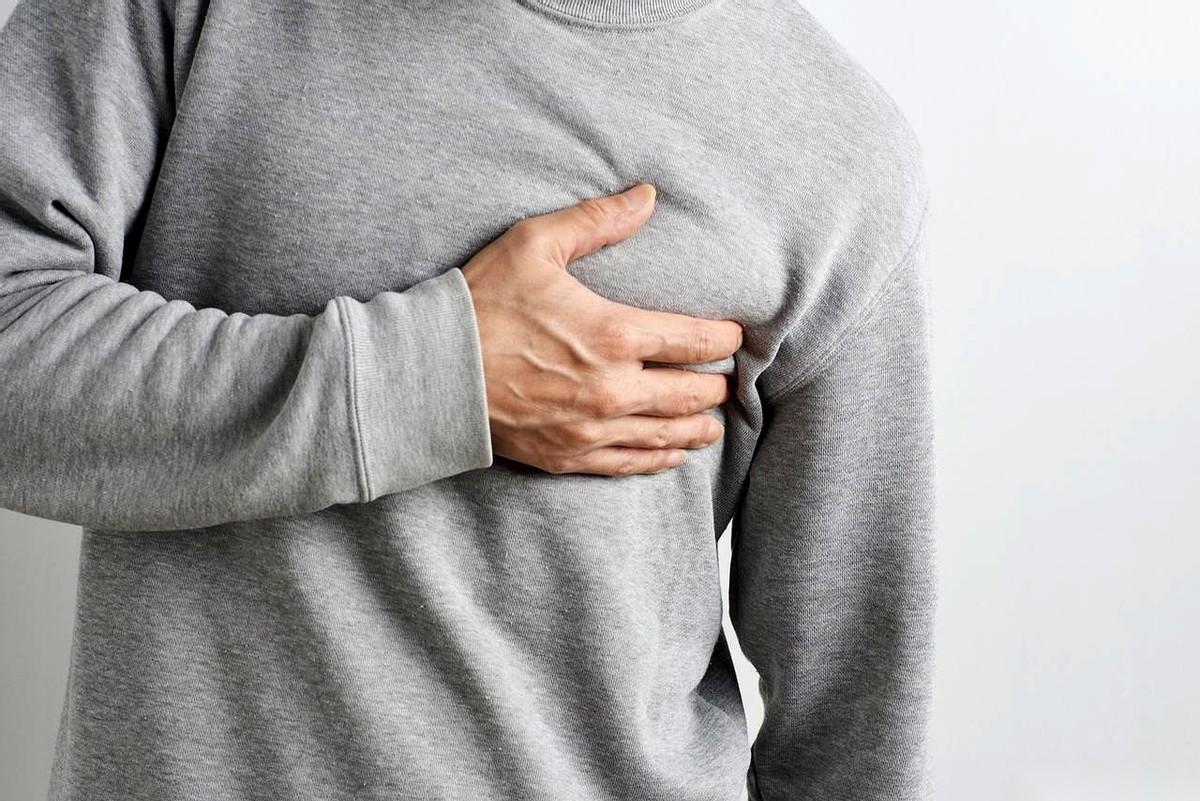 真的，千万别不当回事。我跟你说个最吓人的，心梗来敲门的时候，压根不一定是你以为