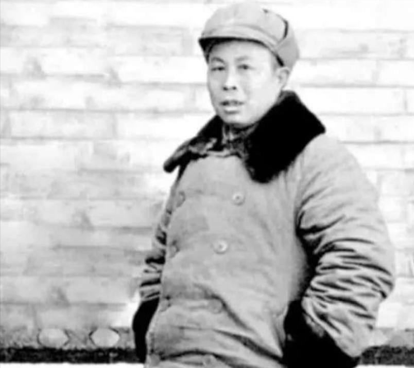 1955年，一位老红军免职回乡，成了一位“老百姓”，当年，人民解放军第一次大授衔