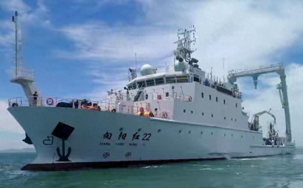 现在的特朗普，哪还有心思替高市早苗操心？就在过去的48小时里，日本自卫队眼巴巴望