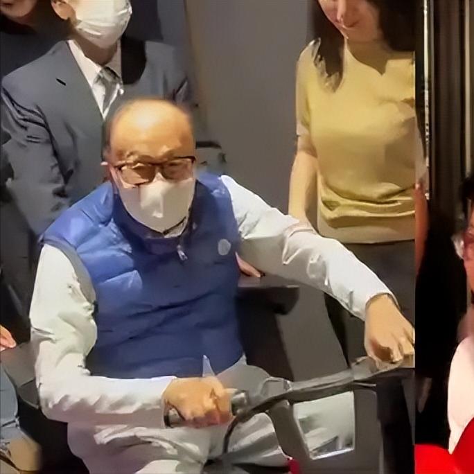 李嘉诚深夜回应卖港口绝对合规！截至2025年3月18日，李嘉诚旗下长江和记