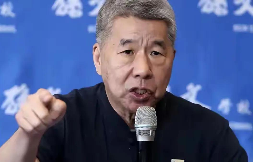 蔡壁如改弦更张，跟张亚中一起为蓝营站台，并确认一件事！众所周知，在蓝营提名魏平