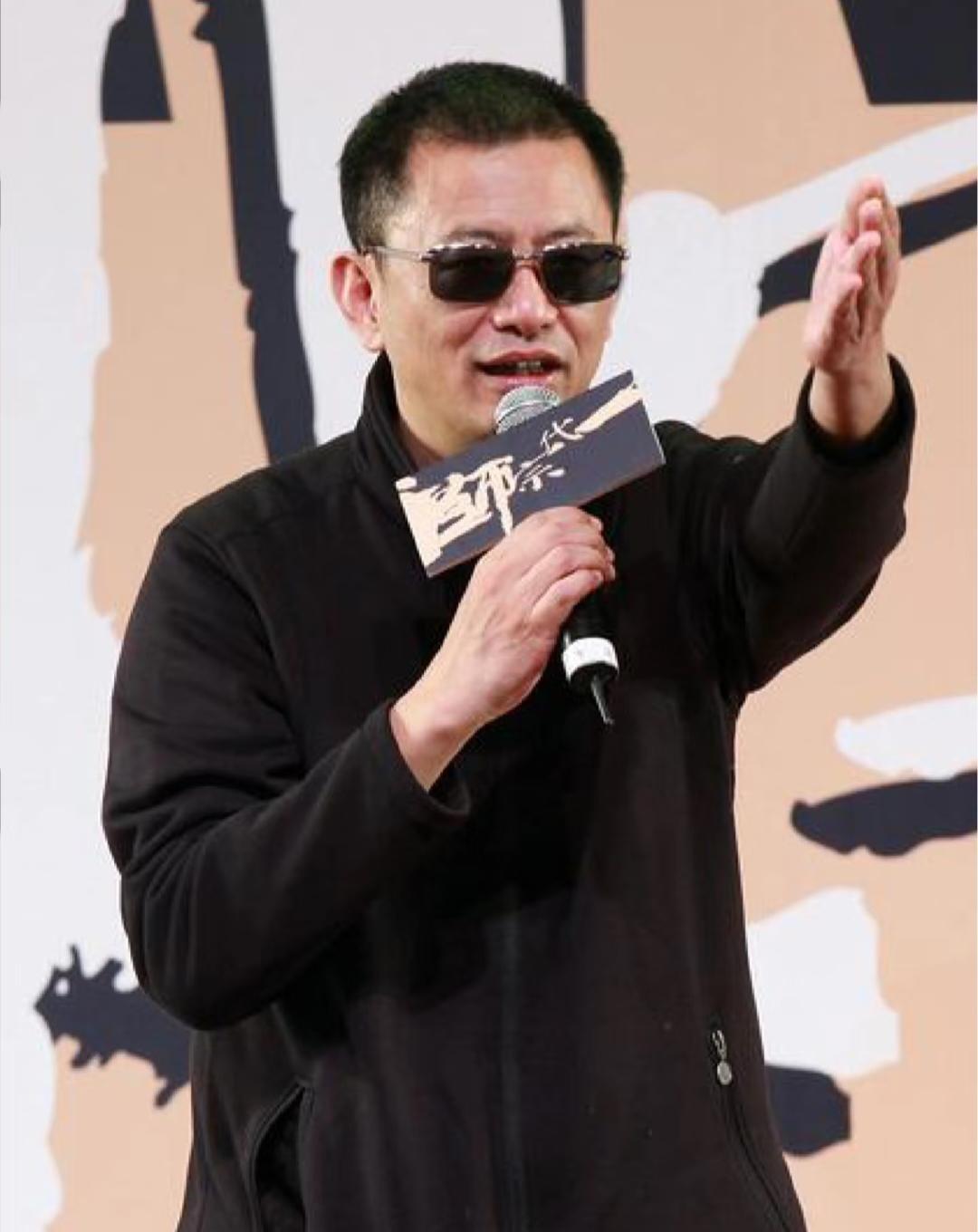 大家听王家卫的第三段录音了吗？我听完从愤怒直接绝望了和王家卫对话的那个人叫李爽