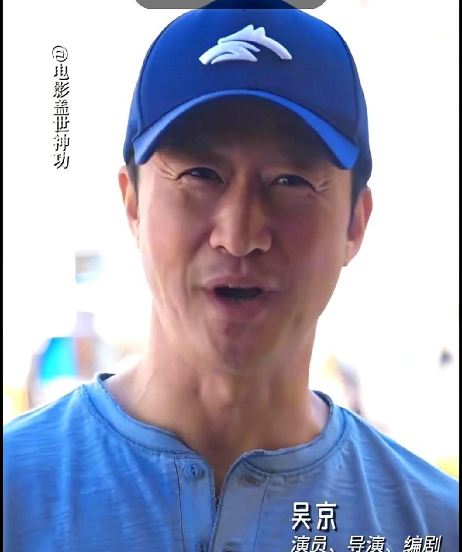 3个亿说扔就扔。战狼3的剧本在保险柜吃灰，吴京扭头扎进浙江的暴雨里——200亩