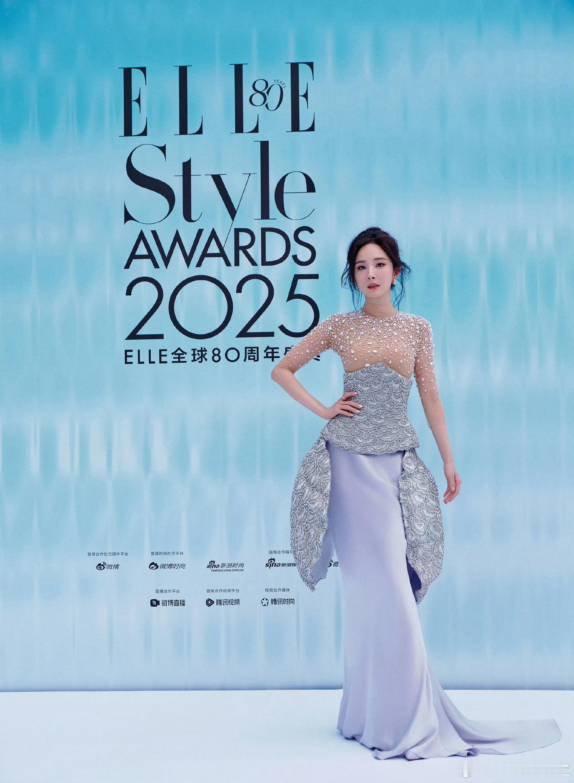 幂姐的造型师真的疯了完全不理解为什么要给这么美女穿这么丑的衣服啊啊啊啊