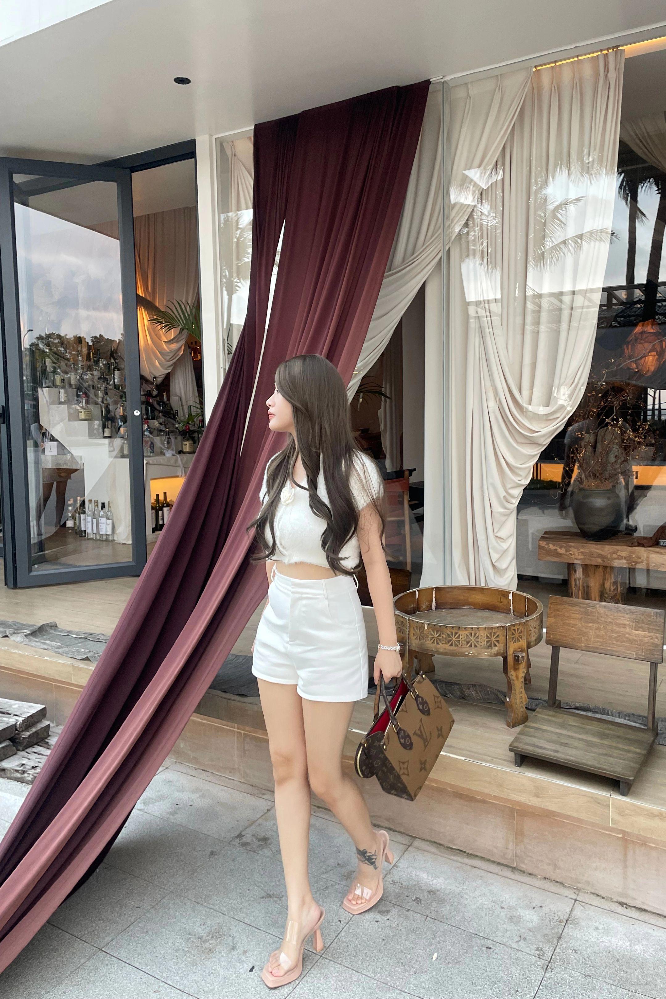 所以我对你来说 究竟是什么样的存在呢。