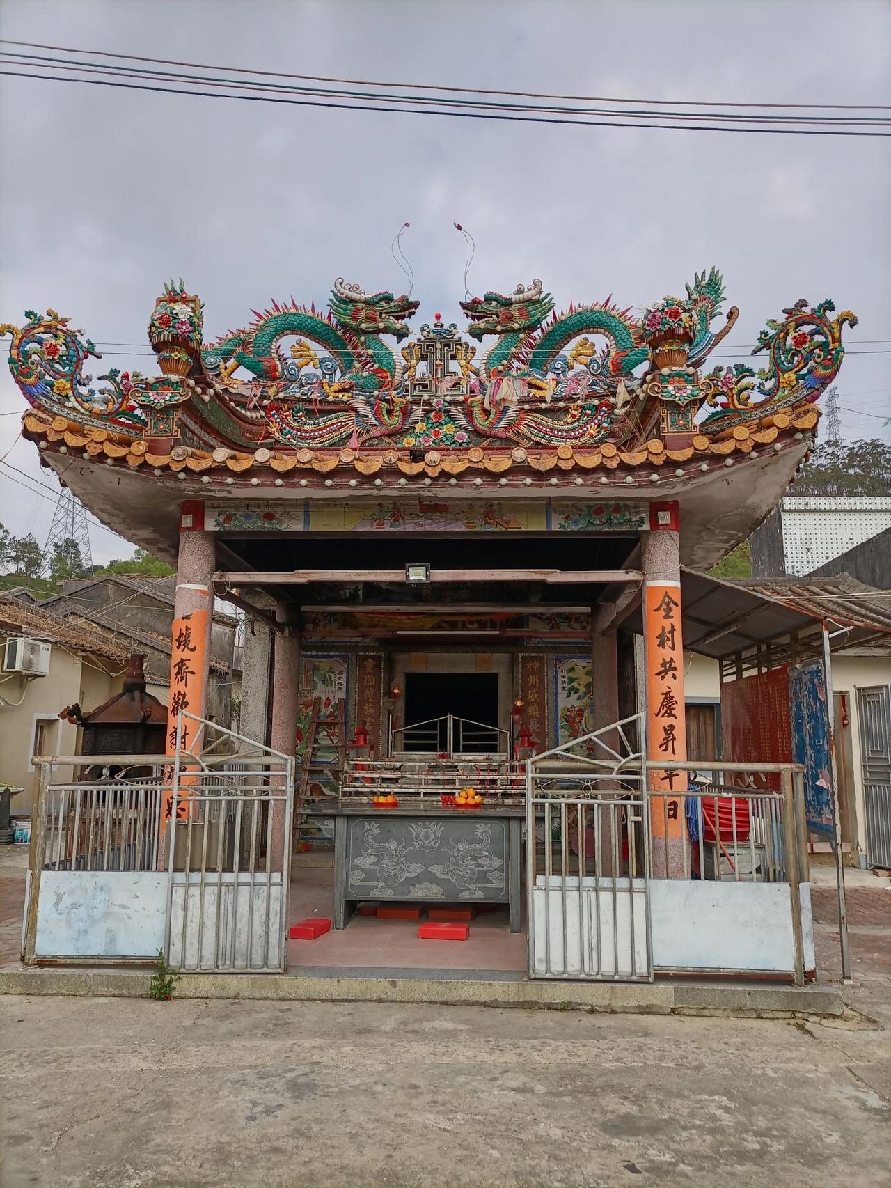 又被地图骗了，导航的妈祖庙原是个村庙(图1)[捂脸哭]，车都打不到，来的司机说是不