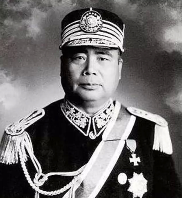 1928年3月15日，嵩山桃花未开，少林寺已陷火海。冯玉祥一声令下，炮火直指千年