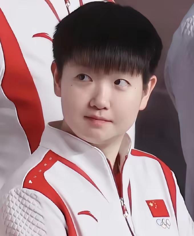 有人质疑奥运会闭幕式亚洲代表为什么选亚军孙颖莎，而不是冠军陈梦​这主要基于她的