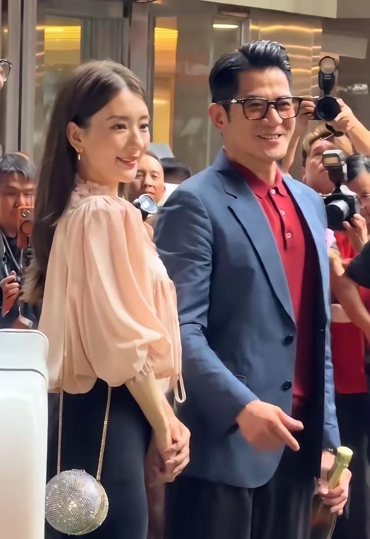 郭富城给天下男人上了一课：娶老婆可以娶没文化的，也可以娶没钱的，但千