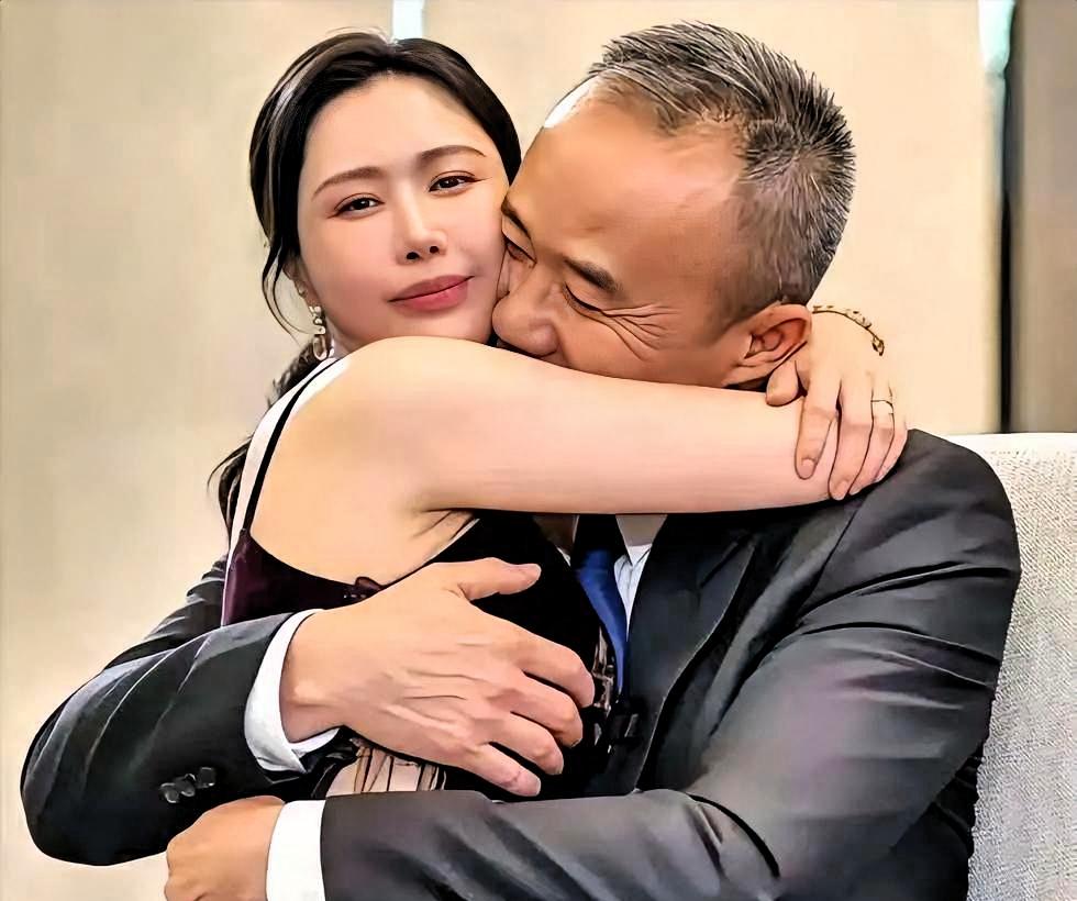 田朴珺以为自己翅膀硬了想单飞，这下田总直接变成田小姐。田朴珺的“独立女王”人