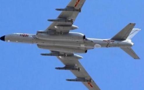 为何中国反复升级轰六轰炸机群？因为说白了，压根就是歪打正着，本来是技术不够，结果