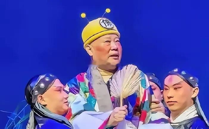 郭德纲现挂郭德纲这起风波目前仍在持续发酵。暂且不去深究，改编“西边的太阳就要落