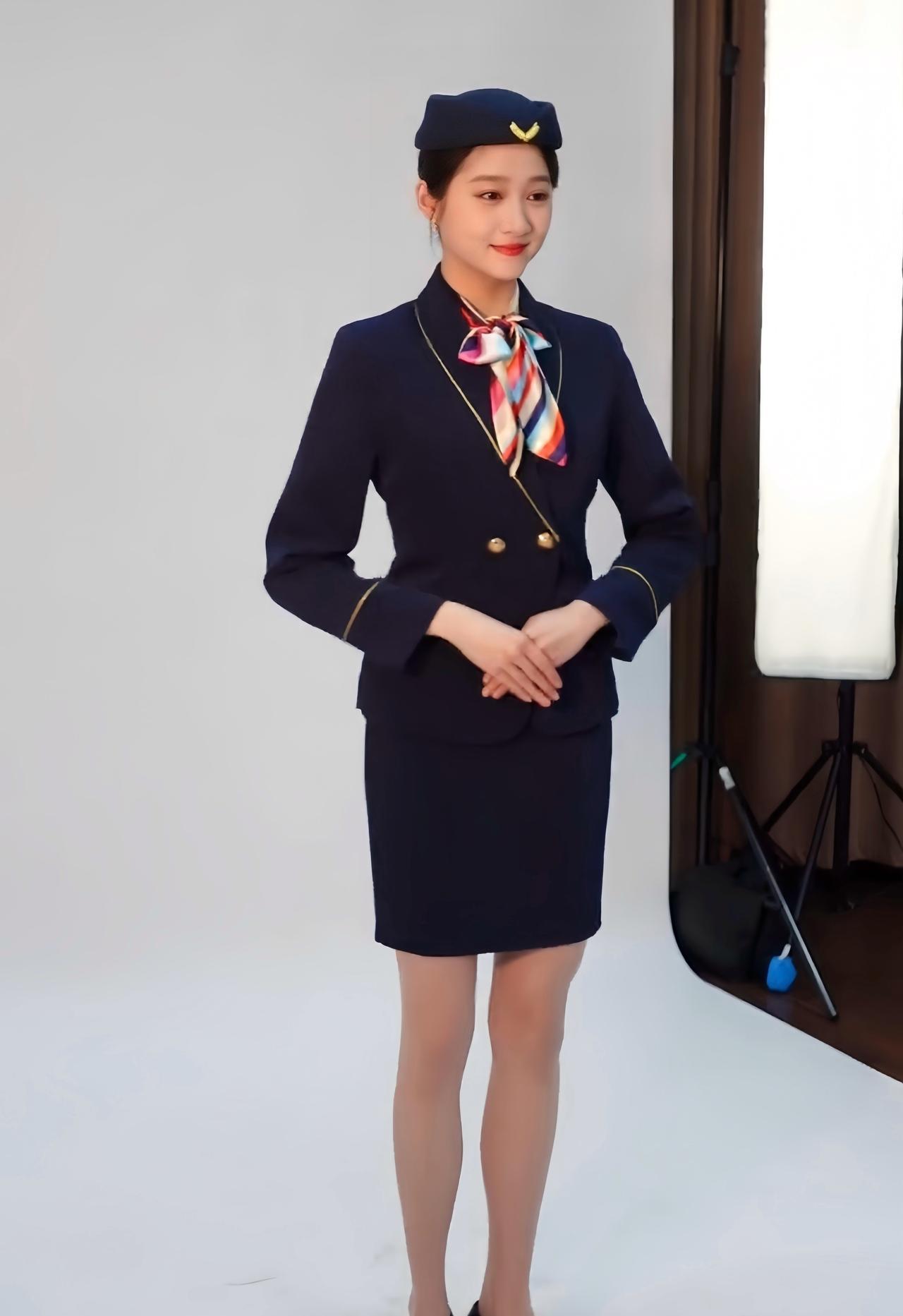 关晓彤，最美空姐。
